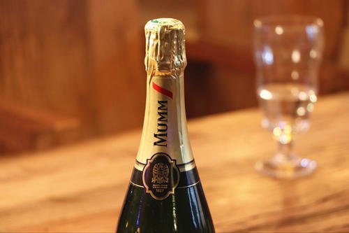 法国香槟酒制造行业面临有史以来最大的经济危机