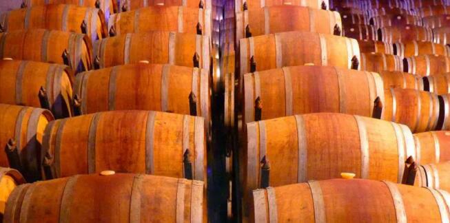 意大利酒庄还储存着4810万百升葡萄酒