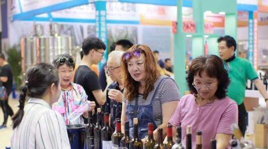 业界代表共同探讨中国葡萄酒产业发展方向