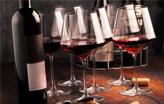 做法国进口红酒加盟行业，给你五点建议！