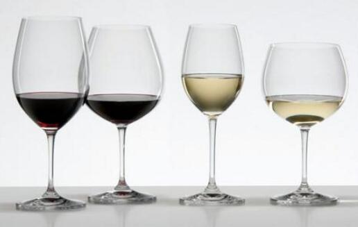 如何选择合适的红酒杯？
