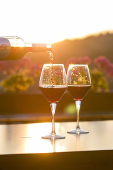 加强型葡萄酒和甜葡萄酒是到底有着什么区别？