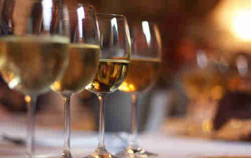 葡萄酒为什么会助大家预防春季感冒呢？