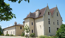 酒庄介绍：拉卢比埃酒庄 Chateau La Loubiere