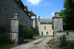 酒庄介绍：胡夫酒庄 Chateau de Roquefort