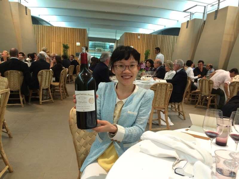 红酒世界网高级品酒师马淑柳荣获WSET三级大中华区奖学金