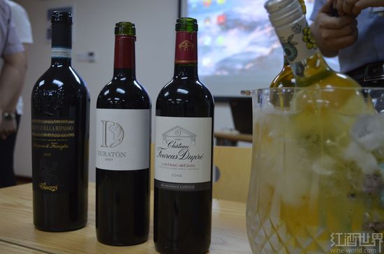 法国葡萄园与合作伙伴公司造访红酒世界网