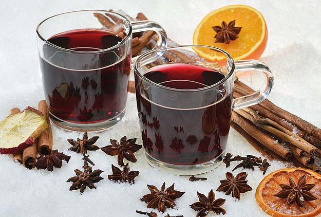 圣诞将至，来杯暖心暖胃的香料热葡萄酒吧！