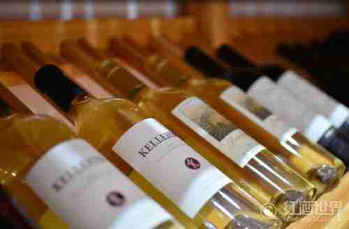法国汝拉黄酒拍卖价格创新高