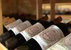红葡萄酒如何预防心血管疾病？