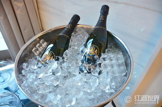 2015年香槟是否有望夺回起泡酒市场第一的宝座？