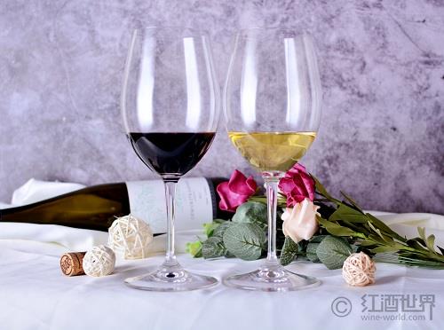 为什么我们很少在葡萄酒中闻到葡萄的香味?