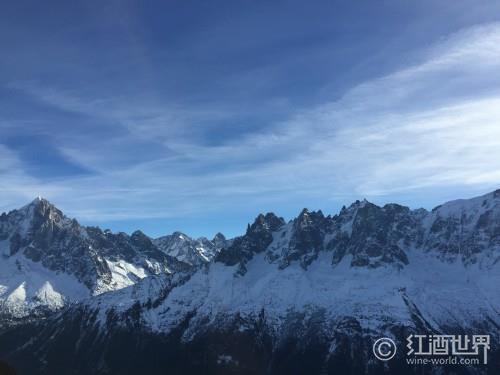 新西兰酒庄在珠峰发布新酒款