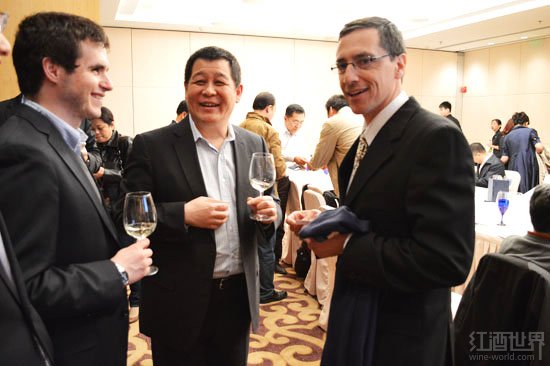 智利著名酿酒师Javier于北京发布高端黑皮诺葡萄酒