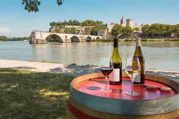 跨越千年的酒香：罗讷河谷葡萄园概况
