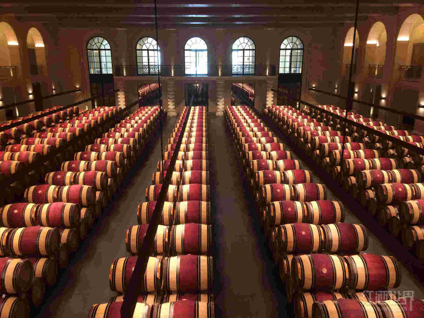 法国葡萄酒在Liv-ex百强佳酿价格榜单中占主导地位