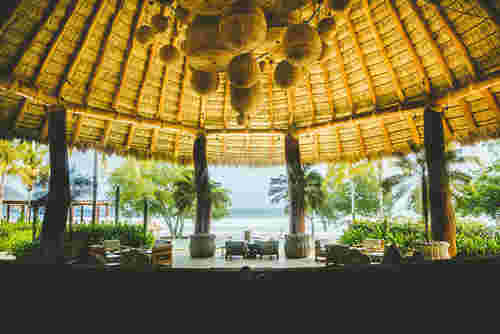 盘点全球6个景色极佳的海边酒吧