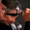 美国政府对法国葡萄酒加征关税，实际是在惩罚美国人