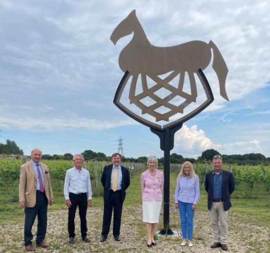 马尔登议员说受欢迎的葡萄酒庄园对地区来说是好消息