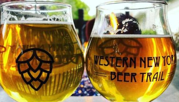 凭WNY Beer Trail Pass您可以在38家当地啤酒厂和餐厅获得半价啤酒