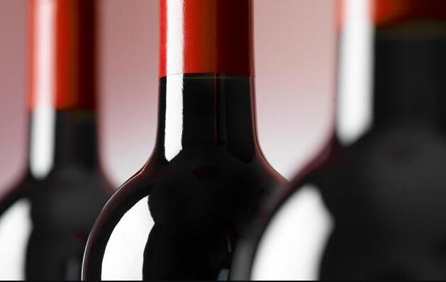 海威超市和Schnuck市场利用对葡萄酒和烈酒的更高需求