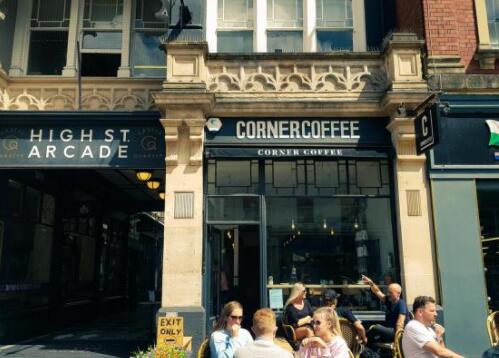 Corner Coffee与Cardiff开始销售精酿啤酒和葡萄酒