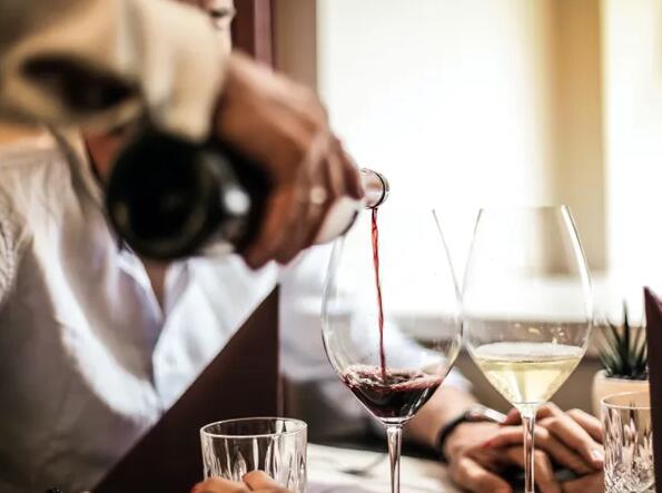 无酒精葡萄酒可能与普通葡萄酒一样对心脏有益