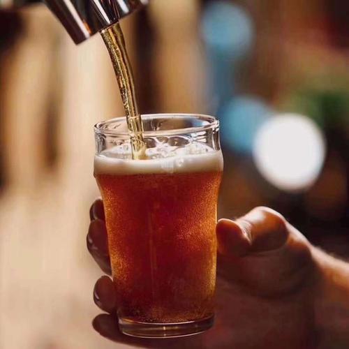高档葡萄酒和精酿啤酒吧在萨克拉门托市中心开业