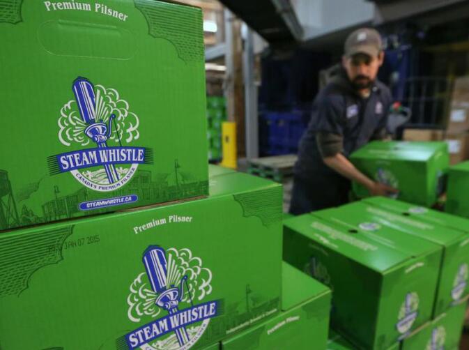 精酿啤酒厂Steam Whistle和Beau's正在联手削减成本