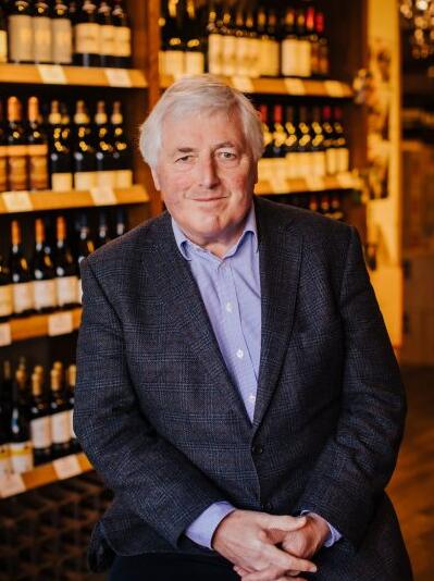 葡萄酒巨头塞巴斯蒂安佩恩MW从葡萄酒协会退休