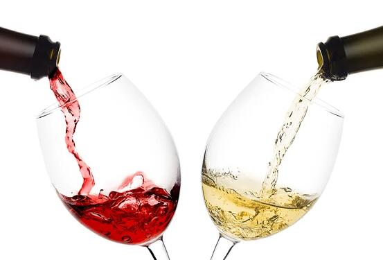 春天预示着2021年白葡萄酒和玫瑰葡萄酒的到来