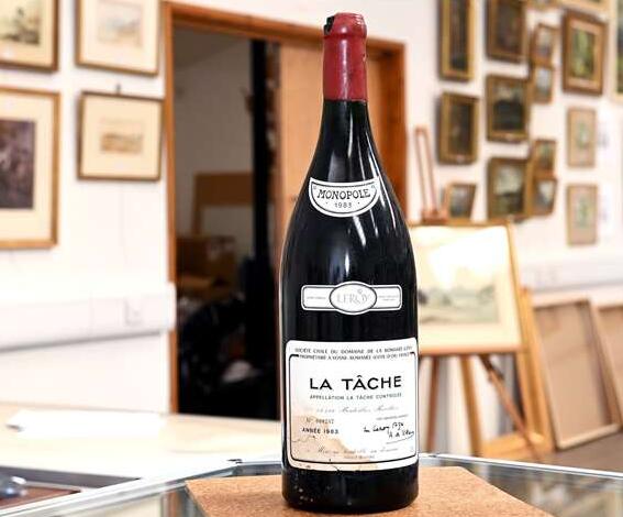 稀有的一瓶LaTache葡萄酒在TWGaze拍卖会上以13500英镑成交